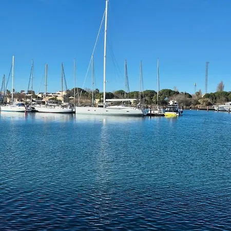 T2, Superbe Vue Renovee, Parking, Clim, Piscine *