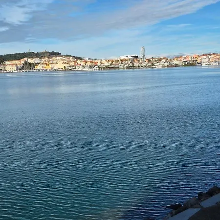 T2, Superbe Vue Renovee, Parking, Clim, Piscine *