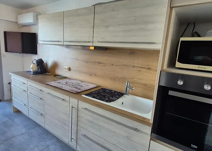 T2, Superbe Vue Renovee, Parking, Clim, Piscine Agde