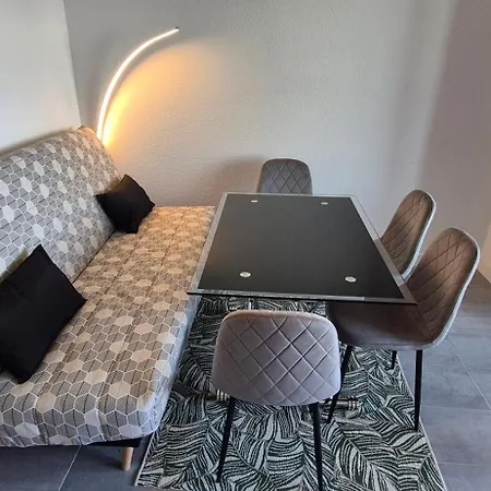 T2, Superbe Vue Renovee, Parking, Clim, Piscine * Agde