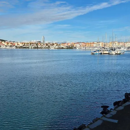 T2, Superbe Vue Renovee, Parking, Clim, Piscine *