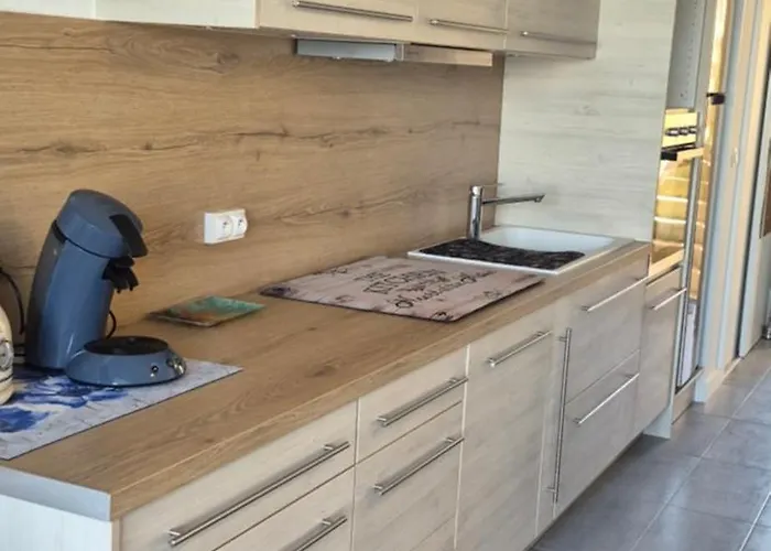 T2, Superbe Vue Renovee, Parking, Clim, Piscine * Agde